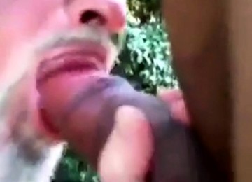 Je Suce Une Grosse Queue Dans Les Bois