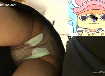 Peeping Chinese Amateur Upskirt.