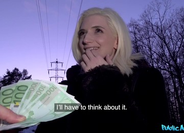 Skinny Student Hotel Facial