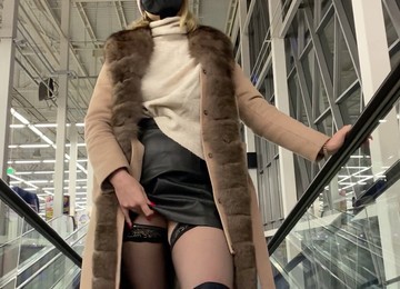 Public Park Makeout Sex, Public Pickup Japanese, Remote Vibrator