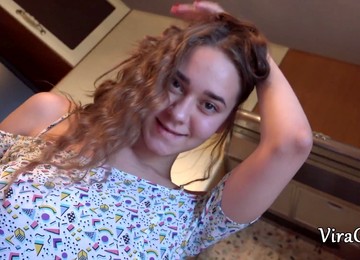 Huge Tits, Petit Cul Bombé, Step