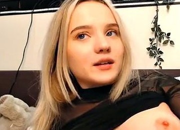 Alice Amateur Blonde Toys Masturbation