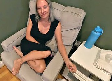 Happy Birthday Mother-in-law! Stepson Gives Lingerie Gift And Asks For A Try - 4K FULL SCENE