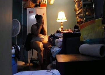 My Fat Bottomed Wife Has No Idea About The Hidden Camera