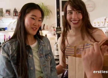 Lustful Lezzies Incredible Sex Clip