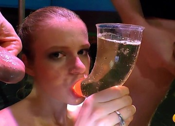 Skinny Perverted MILF Pissing Fetish Gangbang