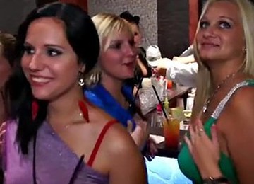 Pretty Bitches Found A Tiny One-eyed Monster In The Club