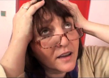 Maduras Con Jovenes, Tutor