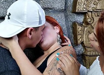 Ffm Three Way Kissing