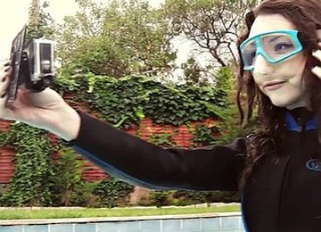 Watch Emi Serene Cum Underwater