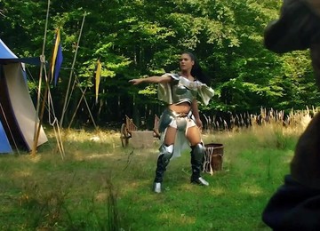 Outdoor Dicking With Ravishing Apolonia Lapiedra And Her Man