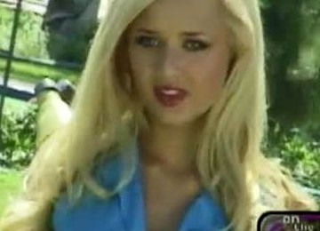 Cute Blonde Kimberley Stanfield Is Posing For The Cam On The Beach