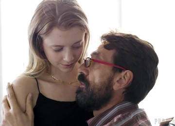 Grown Up Stepdaughter Riley Star Meets Big Cock Of Old Daddy Steve Holmes