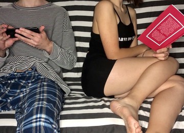 Enge Muschi, Ejac Sur Chatte