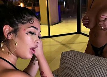 Fucking A Black Woman With A Fat Ass While Her Friend Watches. I Found Her On Meetxx.com.