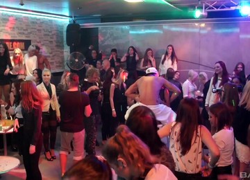 Reality Porn Video With Horny Drunk Chick Having Fun After The Club