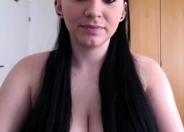 Leann Amateur Beautiful Brunette With Big Boobs