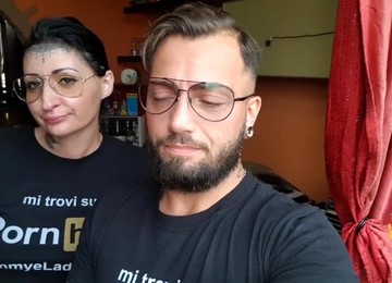 Milf Viene Scopata Mentre Sistema La Spesa E Poi Si Lecca Tutta La Sborra - Ladymuffin And Tommy A Canaglia