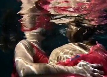 Lilia Mihalkova And Natalia Kupalka Underwater Lesbians