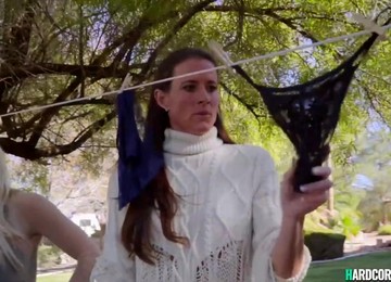 Huge Jugs Mom Making Love Big Penis Thief