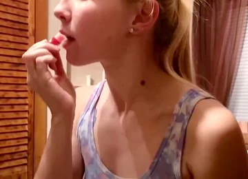 Zdradzanie W Ukryciu, Blonde, Best Friend