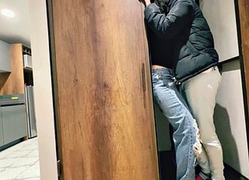 Her Mom Doesnt Understand That Im In Her Room Having Sex In The Toilet With Her Stepdaughter!!