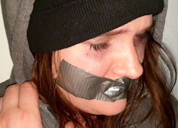 Slave, Gefesselt Gefickt