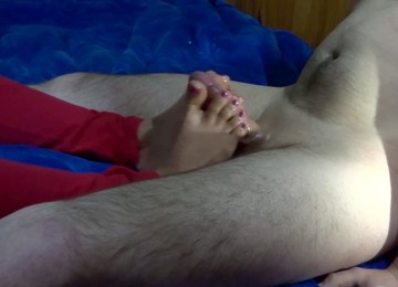 Ashley Wolf Footjob, Lost Bet, Con Los Pies