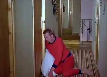 Lw-Bienenstich Im Liebesnest