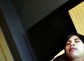 Thai Has Unprotected Sex That Ends With A Creampie In Her Pussy