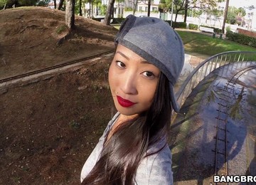 Quickie Outdoors Fucking With Irresistible Asian Chick Sharon Lee