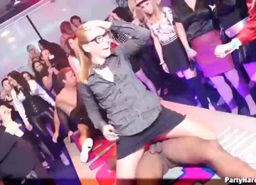 Sexy Girls Get Turned On By Male Strippers