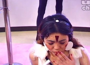 Playgirl Earns Facial After Booty Group Sex