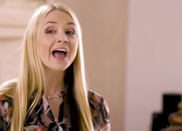 Sarah Vandella Hot MILF Lesbian Sex Video