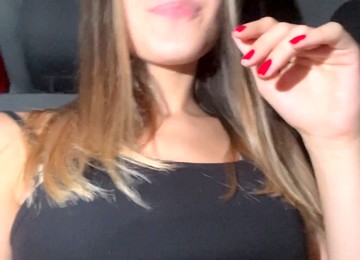 Succhia Cazzi, Ragazza Italiana