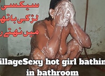 Pakistani Sexy Hot Girl Bathing In Bathroom Sexy Video