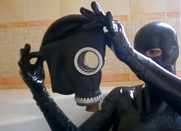 Gasmaske, Gas Mask, Latex Catsuit Mask Blowjob