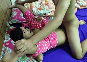 Fucking My Stepsister While My Stepmom Is Lying - Porn In Spanish