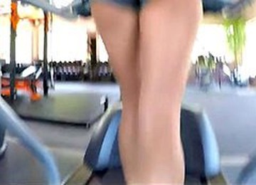 POV Amazing Teen Babe Banged In The Gym