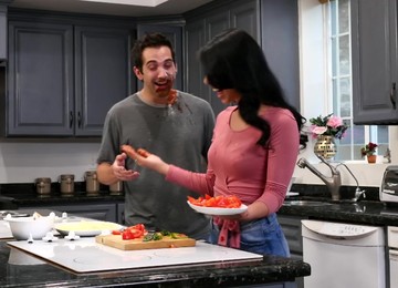 Hot Mommy Is Ready For A Healthy Dose Of Young Dong