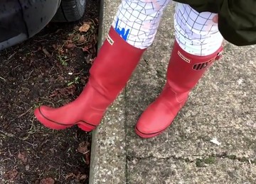 Day In Kates Hunter Rubber Boots - Part 1