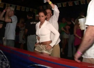 Kinky Blonde Chick Flashes Her Beautiful Tits In A Club