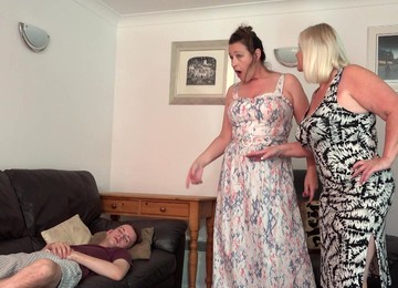 Horny Eva Jayne And Her Chubby Friend Need Only One Hard Dick