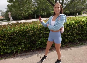 Amazing Interracial Quickie In The Van With Small Tits Violet Reign