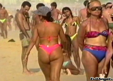 Retro Porn Video With A Hot Wife Being Fucked - Rocco Siffredi