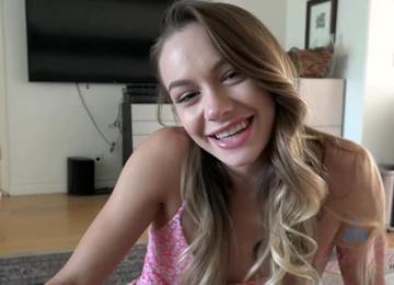 Cute Teen Girl Naomi Swann - Hard Porn Video