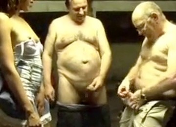 Old Man Threesome, Francais, Hombres Viejos