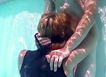 Jason Deepthroats Marcie Underwater