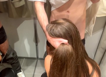 Changing Room, Exhib Francaise, Risky