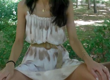 Naked In Public, Urlaub, Public Upskirt